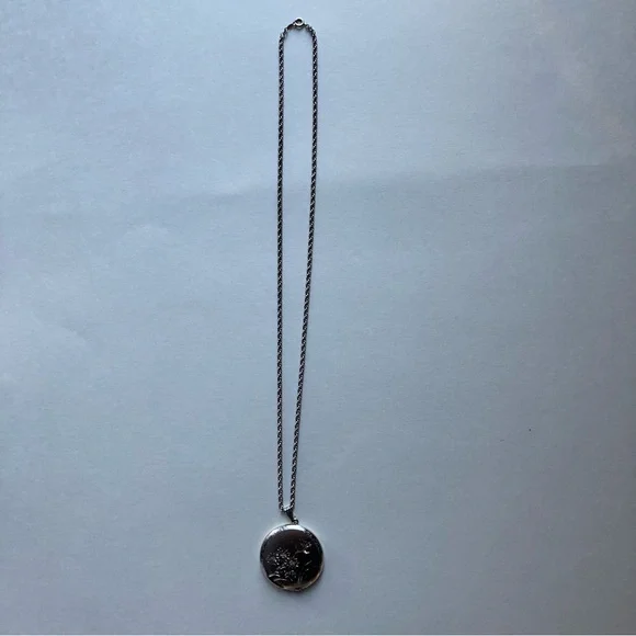 Vintage Signed Sterling Silver Locket Necklace - Picture 2 of 10